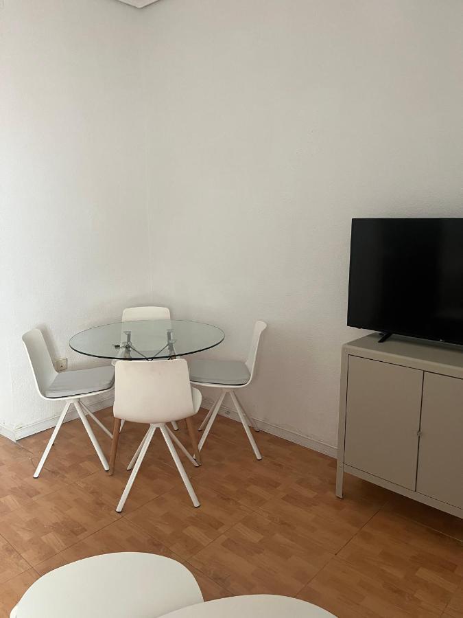 Апартаменты Piso En Valdeacederas Мадрид Экстерьер фото